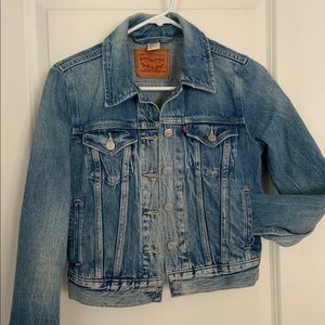 Levi’s Vintage Denim jacket XS 💙✨
